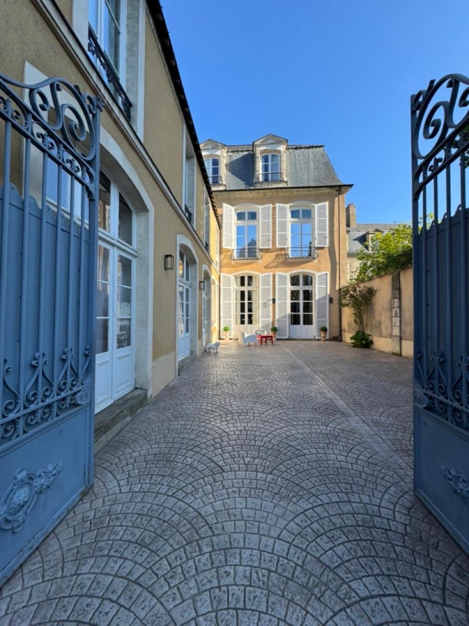 Le Henri II Hotel Le Mans Bagian luar foto